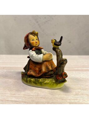 M.I. Hummel "In Tune" Vintage Figurine TMK-6 1970s 4" Collectible